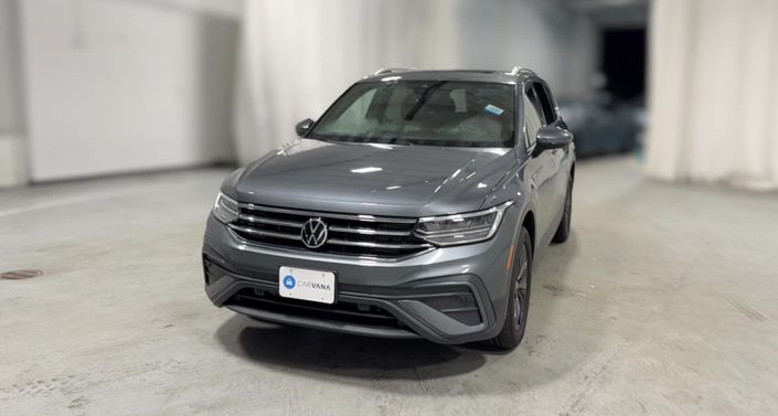 Thumbnail: 2022 Volkswagen Tiguan - 1