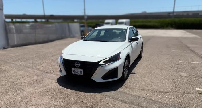 Thumbnail: 2025 Nissan Altima - 1