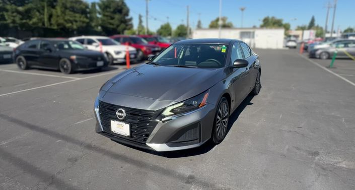 Thumbnail: 2025 Nissan Altima - 1