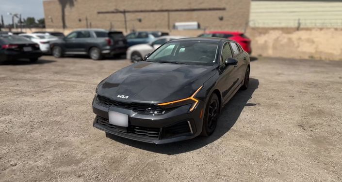 Thumbnail: 2025 Kia K5 - 1