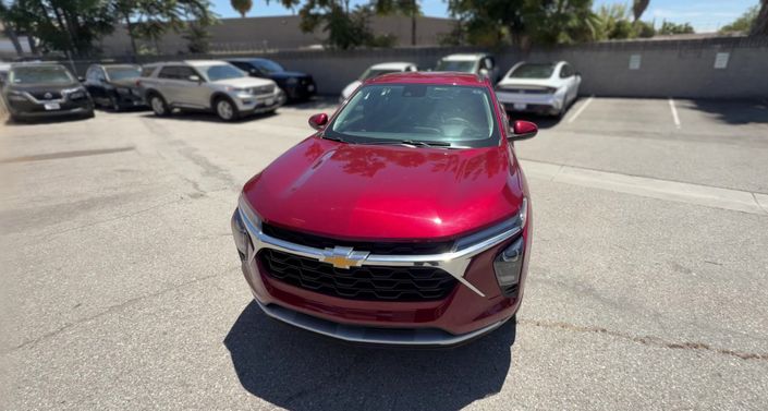 Thumbnail: 2025 Chevrolet Trax - 1