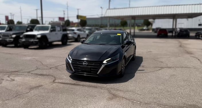 Thumbnail: 2025 Nissan Altima - 1