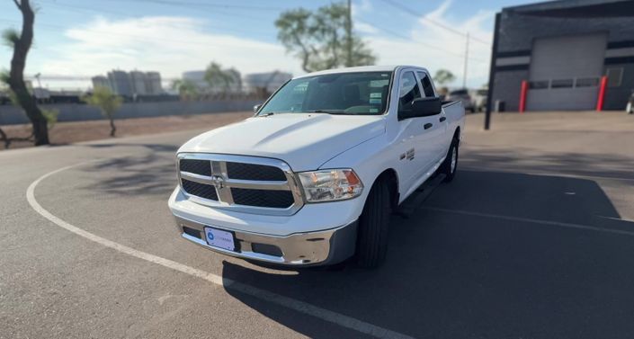 Thumbnail: 2019 RAM 1500 Classic - 1