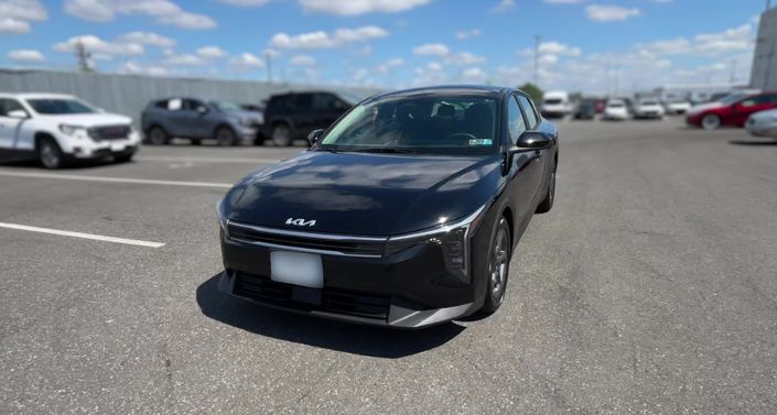 Thumbnail: 2025 Kia K4 - 1