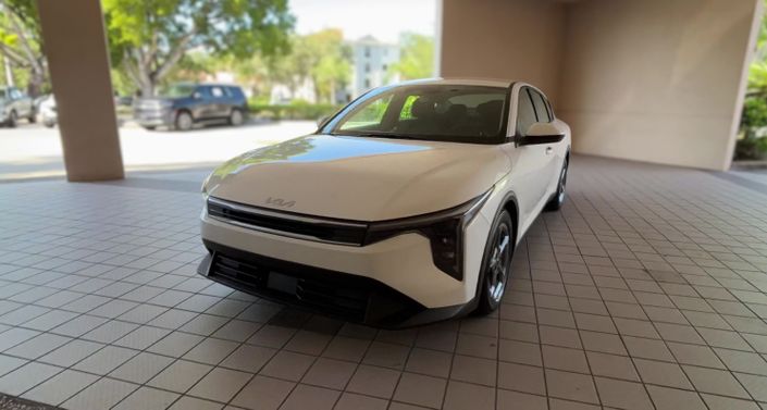 Thumbnail: 2025 Kia K4 - 1