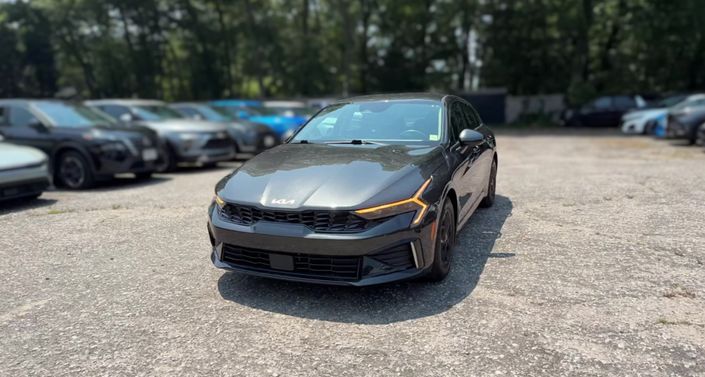 Thumbnail: 2025 Kia K5 - 1