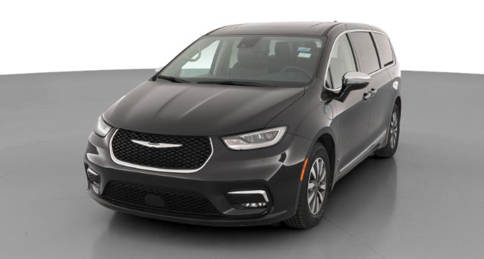 Thumbnail: 2023 Chrysler Pacifica - 1