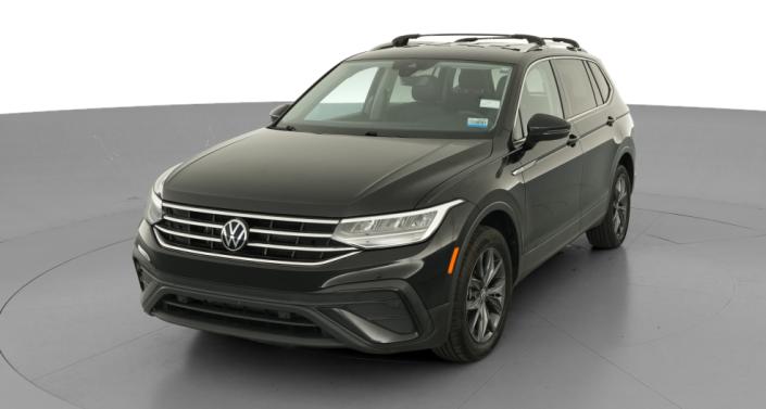 Thumbnail: 2023 Volkswagen Tiguan - 1