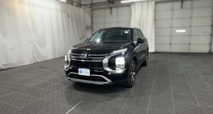 Thumbnail: 2025 Mitsubishi Outlander - 1