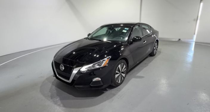 Thumbnail: 2022 Nissan Altima - 1