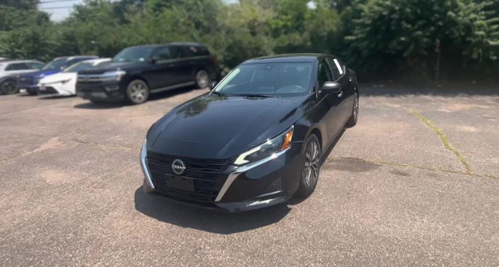 Thumbnail: 2025 Nissan Altima - 1