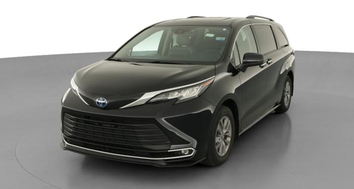 Thumbnail: 2023 Toyota Sienna - 1