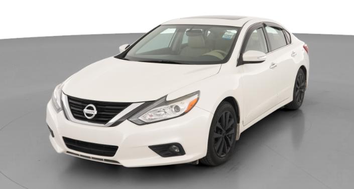 Thumbnail: 2017 Nissan Altima - 1