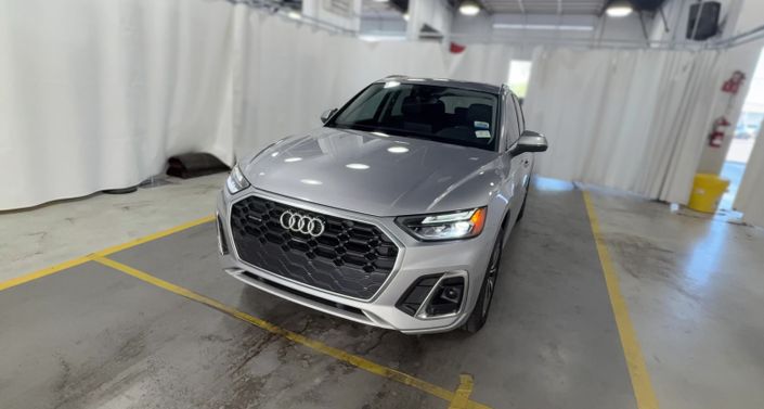 Thumbnail: 2022 Audi Q5 - 1