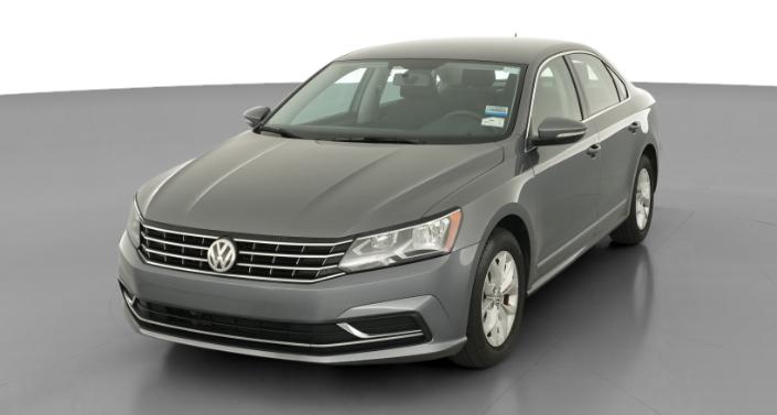 Thumbnail: 2017 Volkswagen Passat - 1