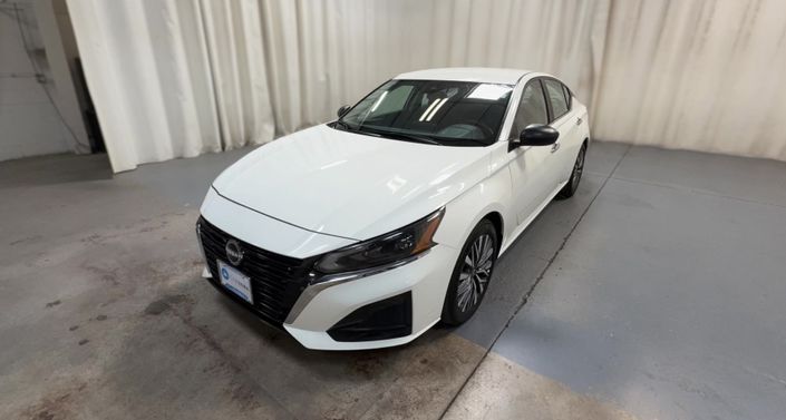 Thumbnail: 2025 Nissan Altima - 1