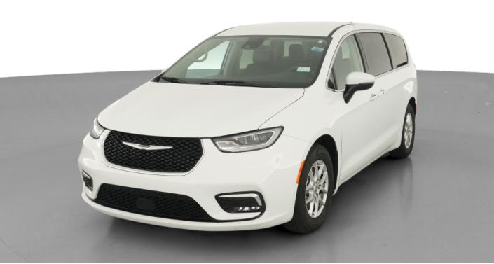 Thumbnail: 2023 Chrysler Pacifica - 1