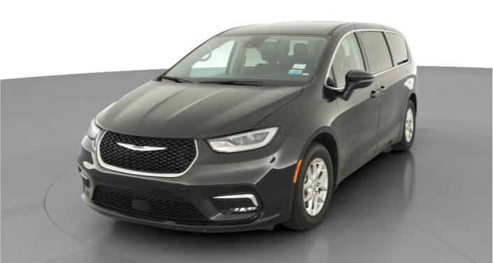 Thumbnail: 2023 Chrysler Pacifica - 1