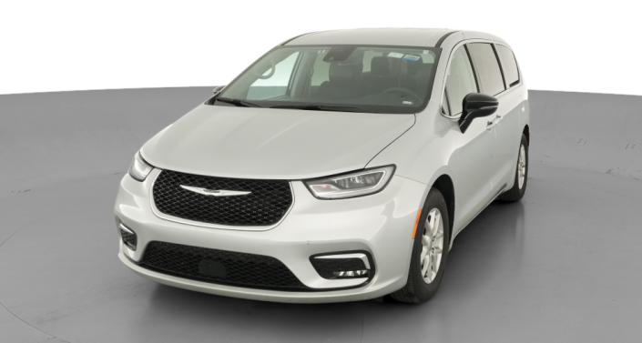 Thumbnail: 2024 Chrysler Pacifica - 1