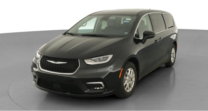 Thumbnail: 2023 Chrysler Pacifica - 1