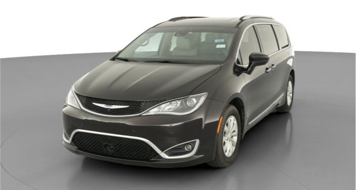 Thumbnail: 2018 Chrysler Pacifica - 1