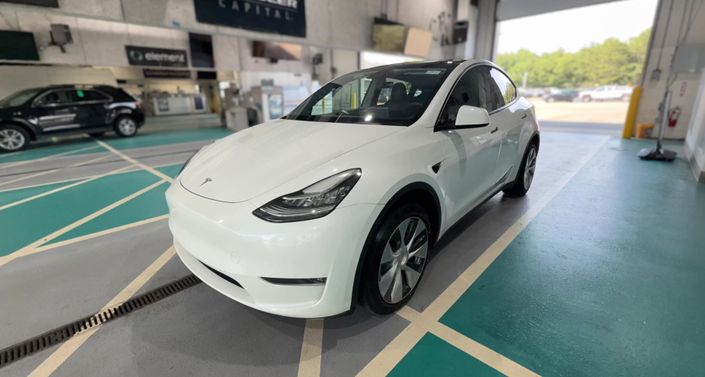 Thumbnail: 2022 Tesla Model Y - 1