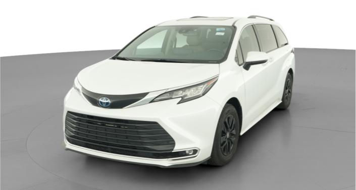 Thumbnail: 2022 Toyota Sienna - 1