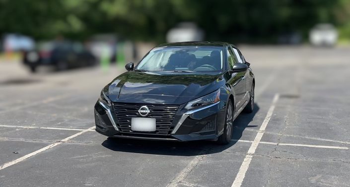 Thumbnail: 2025 Nissan Altima - 1
