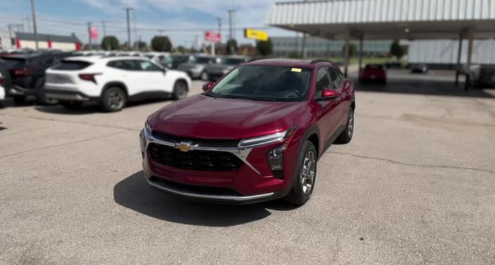 Thumbnail: 2025 Chevrolet Trax - 1