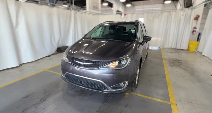 Thumbnail: 2017 Chrysler Pacifica - 1