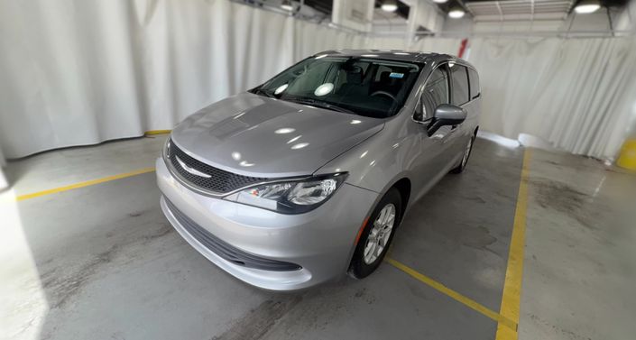 2017 Chrysler Pacifica Touring -
                  Tempe, AZ