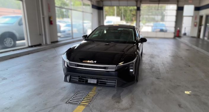 Thumbnail: 2025 Kia K4 - 1