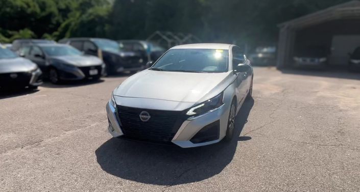 Thumbnail: 2025 Nissan Altima - 1