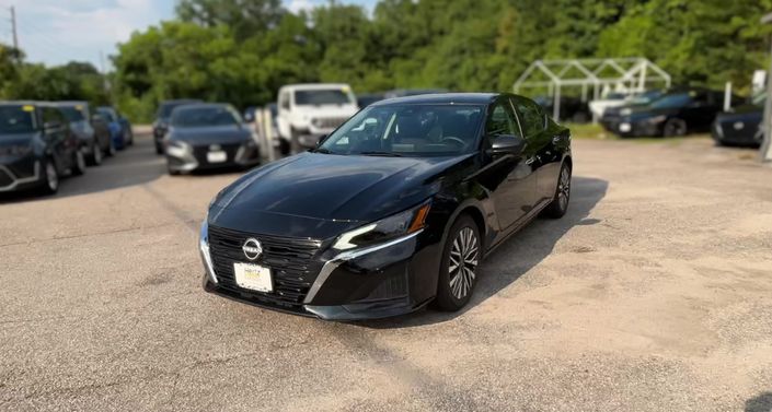 Thumbnail: 2025 Nissan Altima - 1