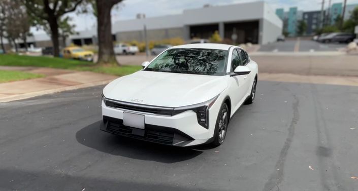 Thumbnail: 2026 Kia K4 - 1