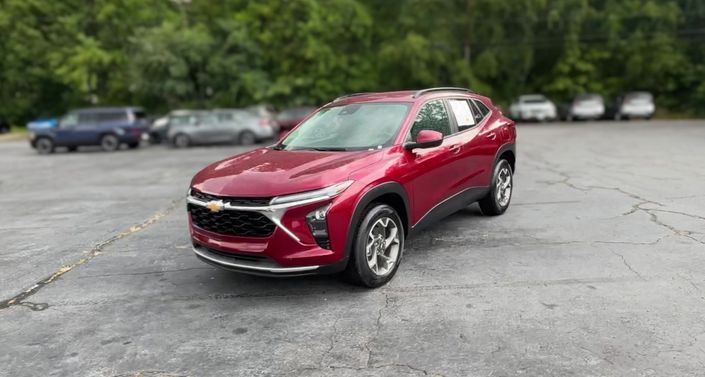 Thumbnail: 2025 Chevrolet Trax - 1