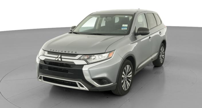 Thumbnail: 2020 Mitsubishi Outlander - 1