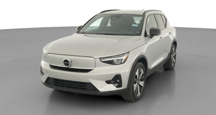 Thumbnail: 2023 Volvo XC40 - 1