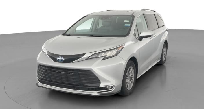 Thumbnail: 2023 Toyota Sienna - 1