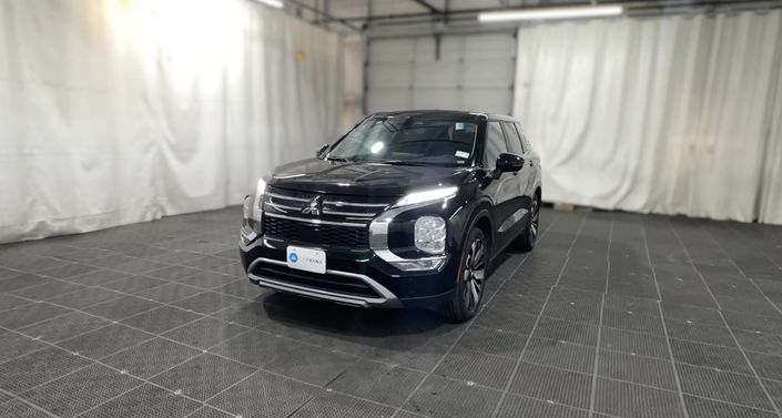 Thumbnail: 2025 Mitsubishi Outlander - 1