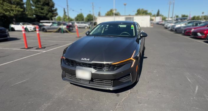 Thumbnail: 2025 Kia K5 - 1