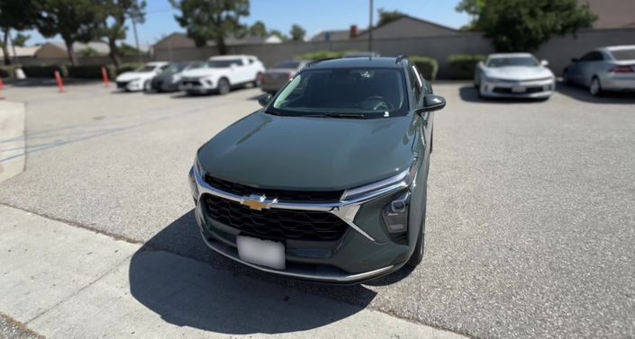 Thumbnail: 2025 Chevrolet Trax - 1