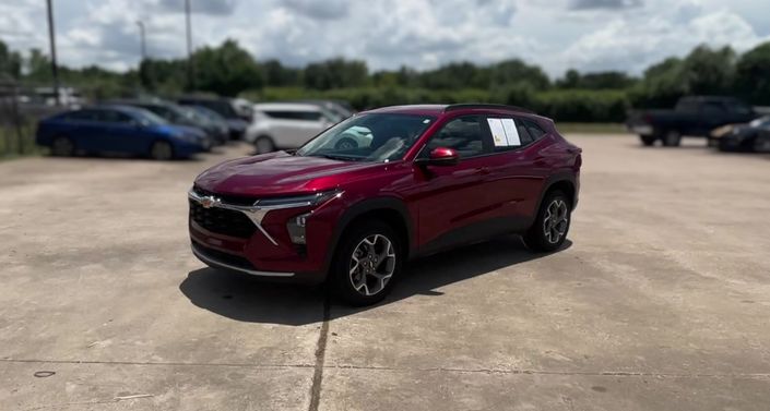 Thumbnail: 2025 Chevrolet Trax - 1