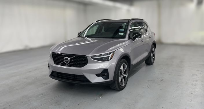 Thumbnail: 2026 Volvo XC40 - 1