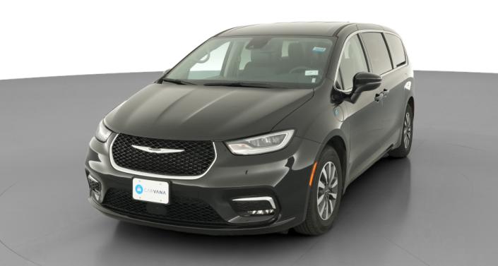Thumbnail: 2023 Chrysler Pacifica - 1