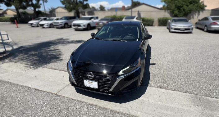Thumbnail: 2025 Nissan Altima - 1