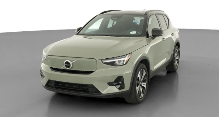 Thumbnail: 2023 Volvo XC40 - 1