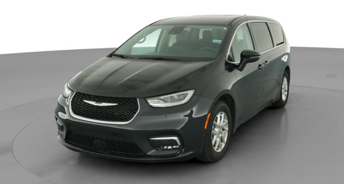 Thumbnail: 2023 Chrysler Pacifica - 1