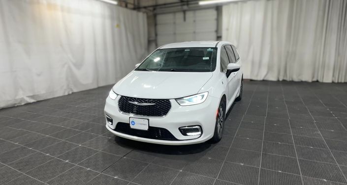 Thumbnail: 2023 Chrysler Pacifica - 1