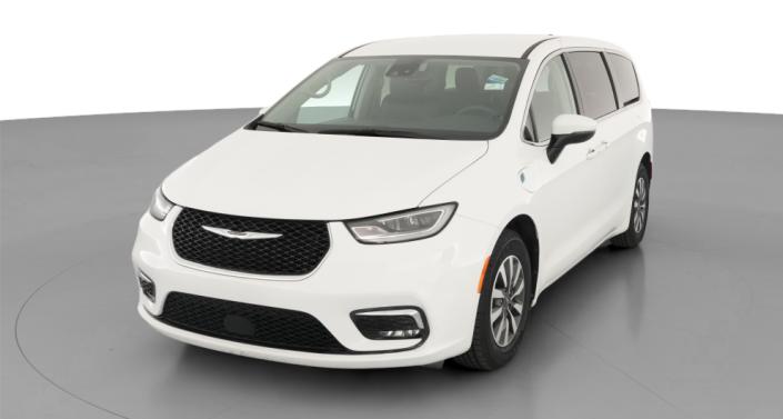 Thumbnail: 2023 Chrysler Pacifica - 1